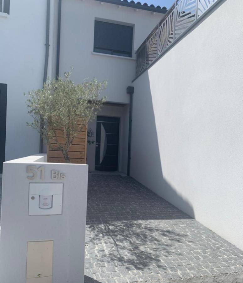 Maison Terrasse Proche Centre Ville Et Ile De Re La Rochelle  Exterior foto